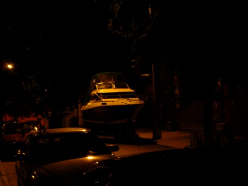 a boat in brooklyn