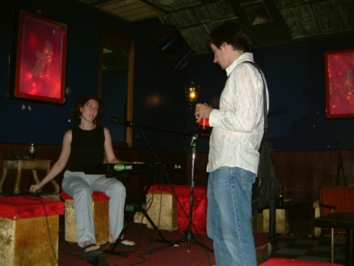 ari @ blu lounge