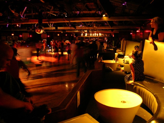 rollerskating at the roxy
