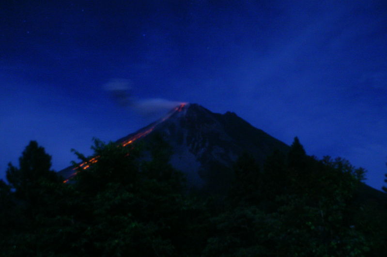 arenal eruption 2